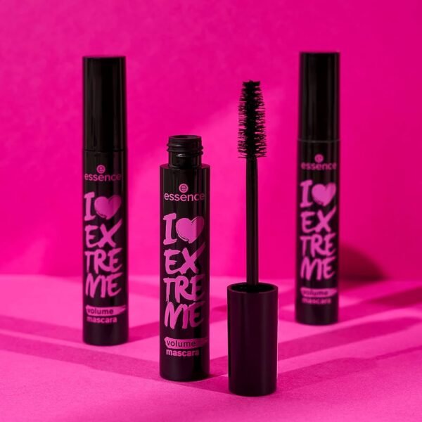 ESSENCE I LOVE EXTREME BLACK VOLUME MASCARA - Image 2